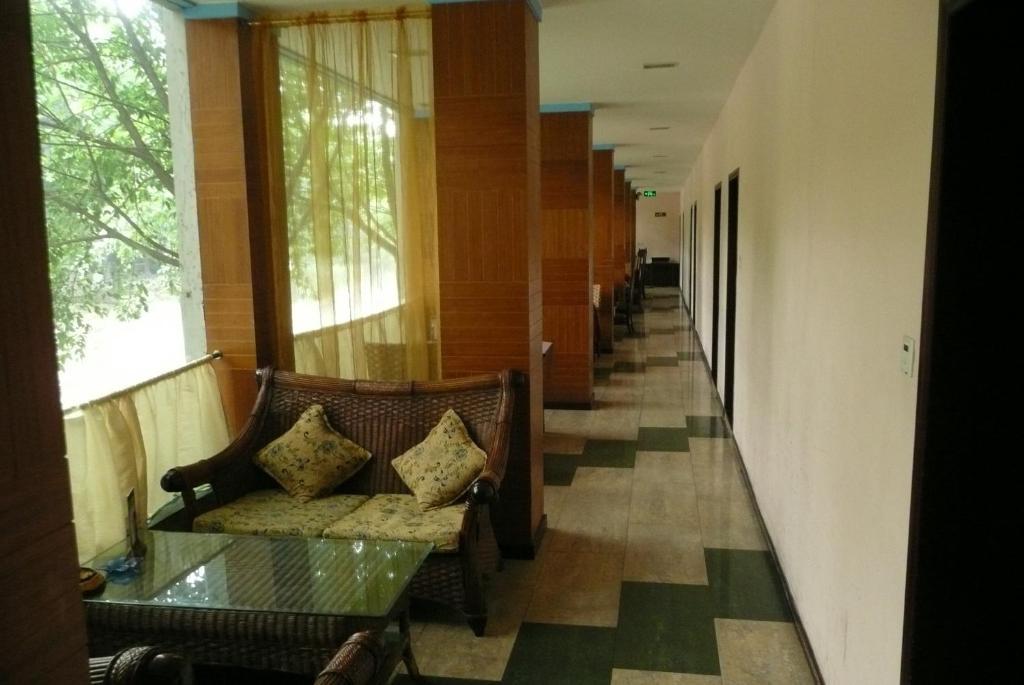 Starway Flower Hotel Chengdu Exterior photo