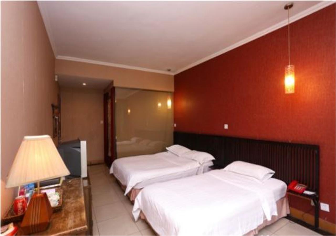 Starway Flower Hotel Chengdu Exterior photo